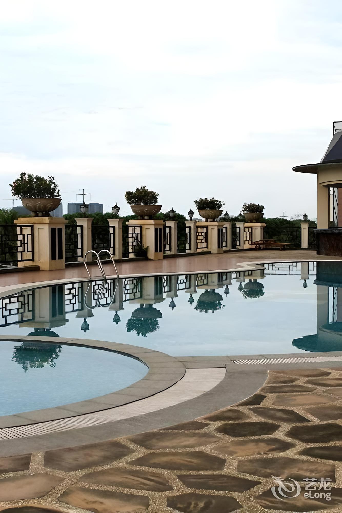 Golden Lotus Herton Seaview Hotel - Haikou