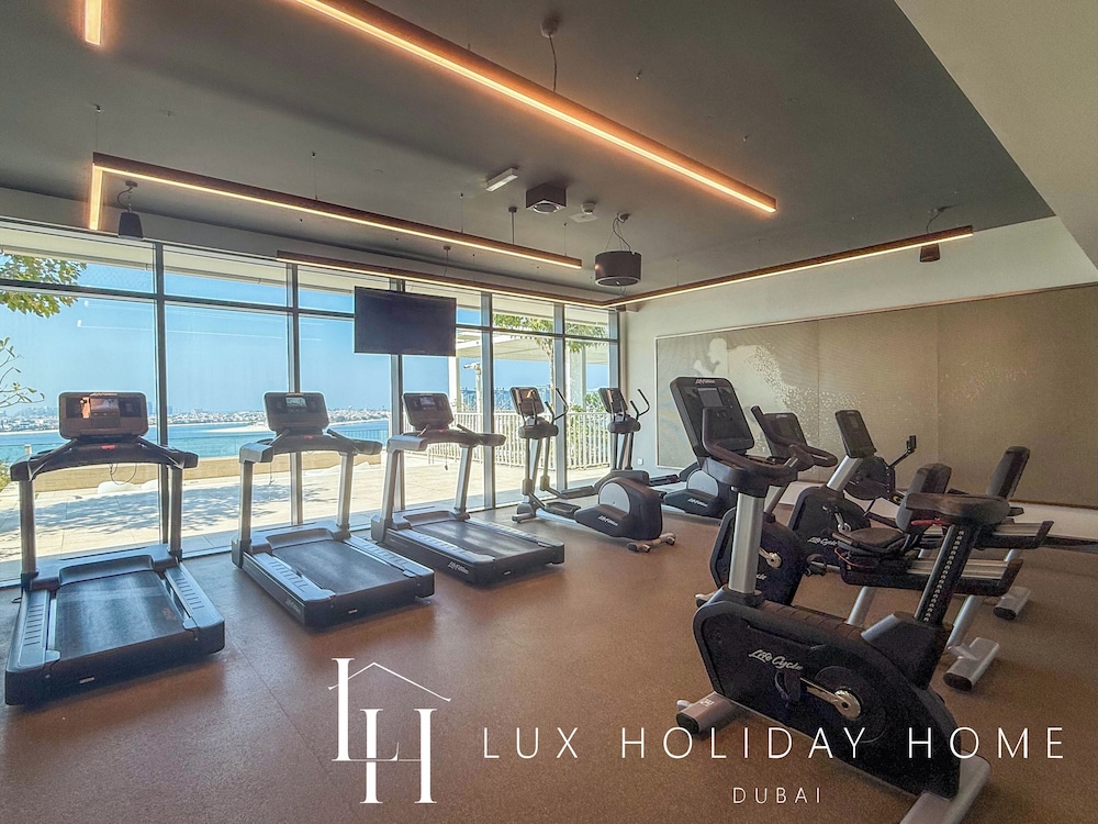 LUX The Beach Vista Dubai Eye View Suite