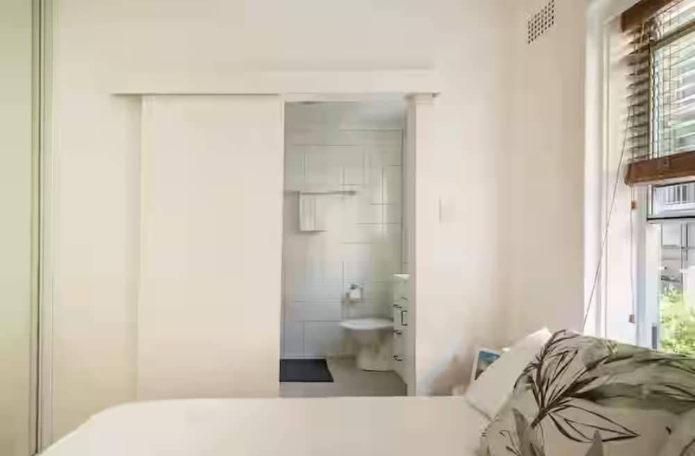 Bondi Beach Hub-beachside Escape