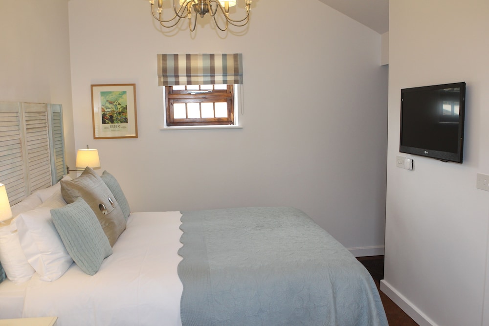 The Compasses Inn