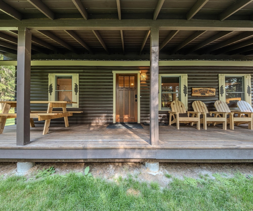Spotted Bear Cabin For 6
