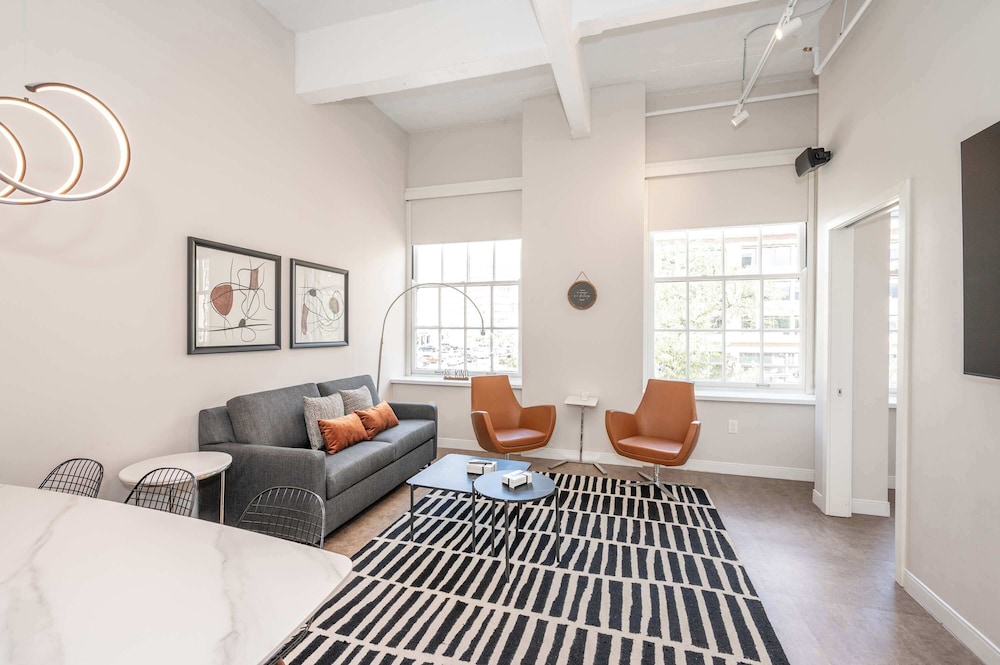 The 333 Suites 201 Stay for 6