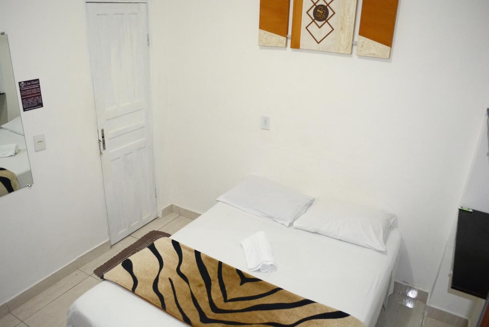 Lize Hotel-Hostel
