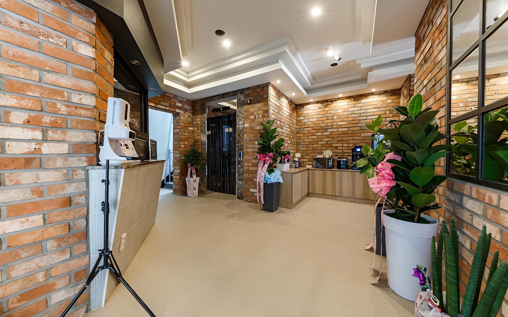 Hotel Classic Sacheon view 2