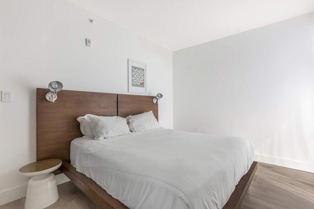 Private Condos at 1215 West by LMC - Image 3