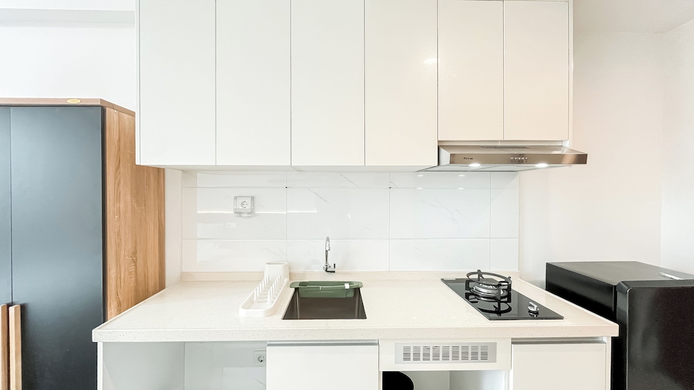 Homey Studio At Sky House Alam Sutera Apartment