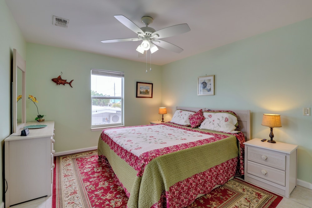Canal-front Florida Keys Home w/ Private Dock