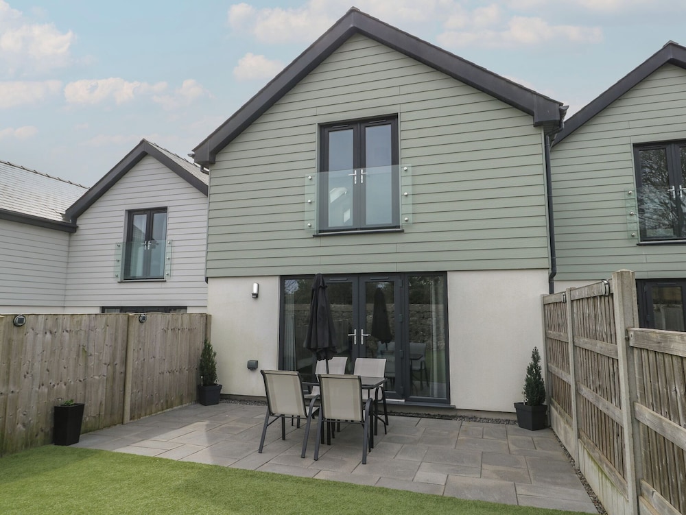3 Parc Delfryn