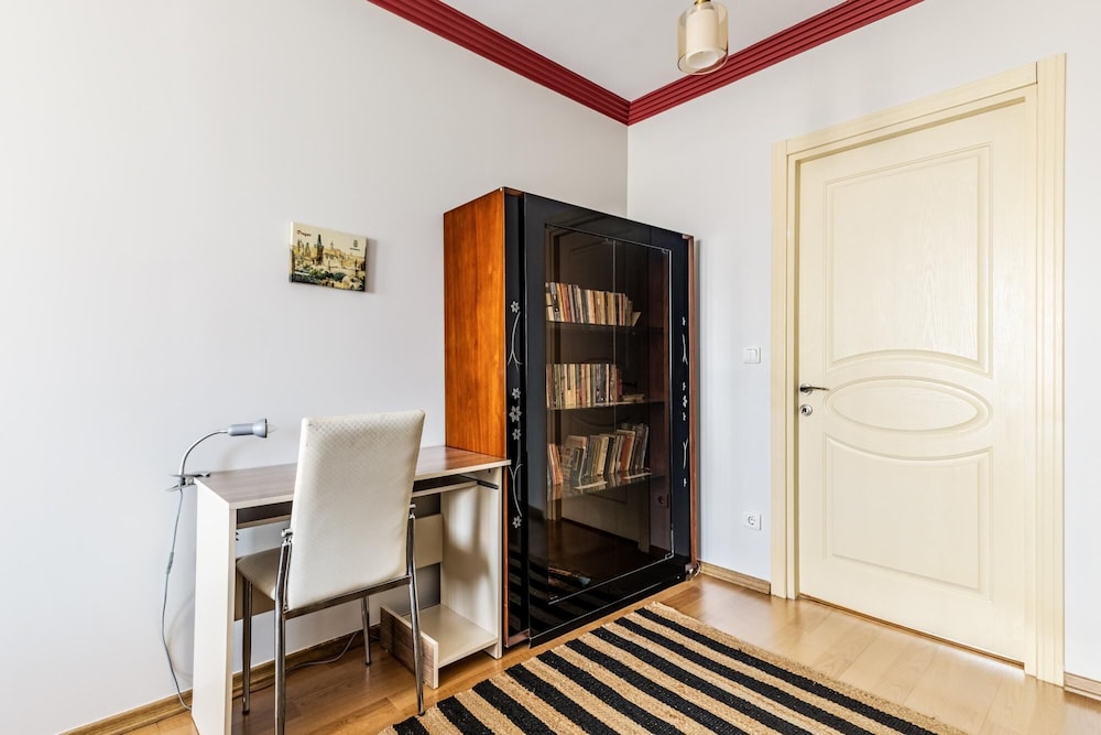 Magnificent Flat With Sea View in Kadikoy