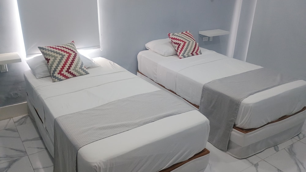 Majestic Blue Bay of Cancun - Up to 14 Pax