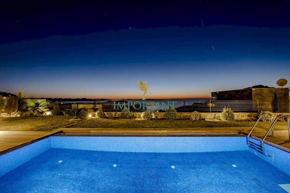 Farilya Villas by Important Group Travel