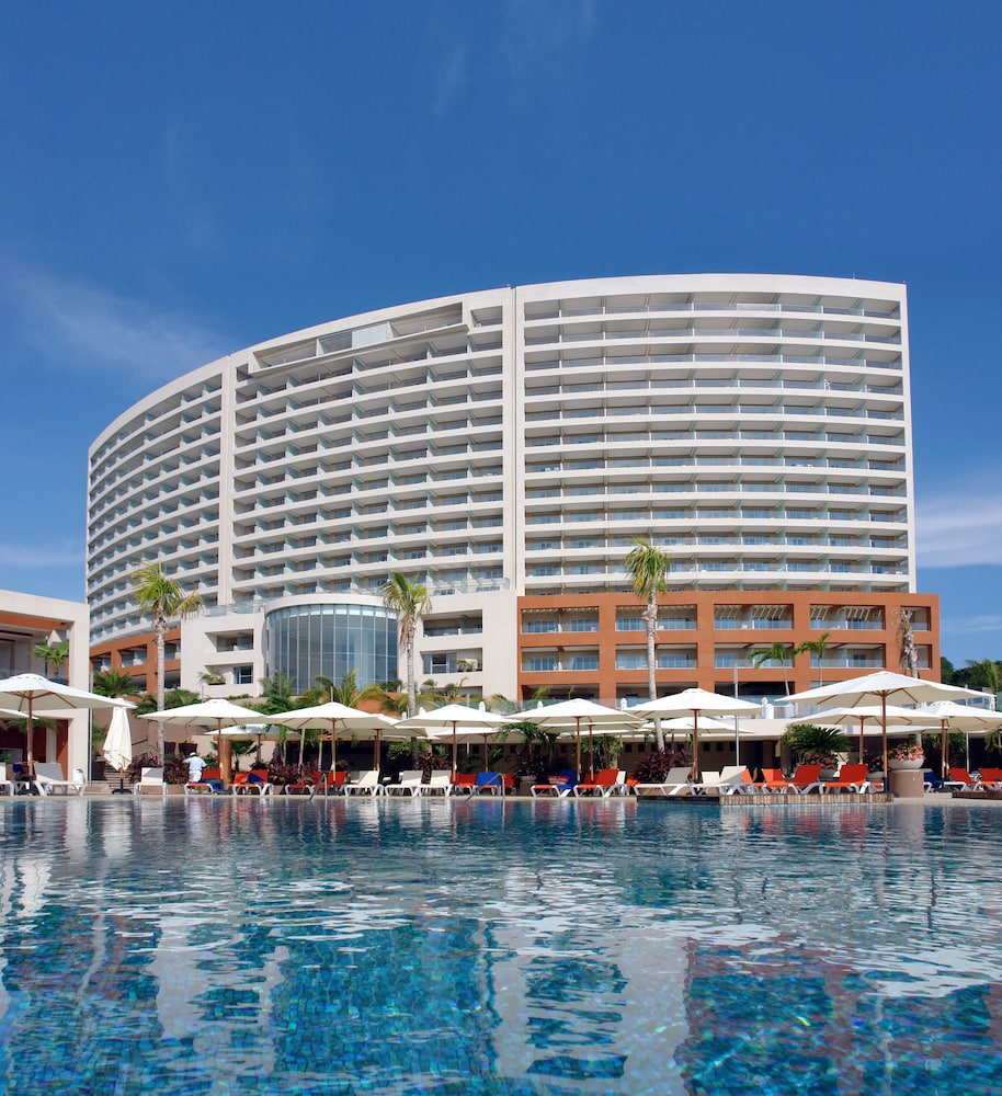 Hotel Azul Ixtapa Grand All Inclusive Suites & Spa - Image 1