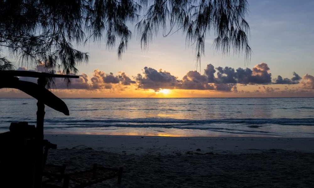 Kiwengwa Vacations - Lazy Beach House - Property Image 12