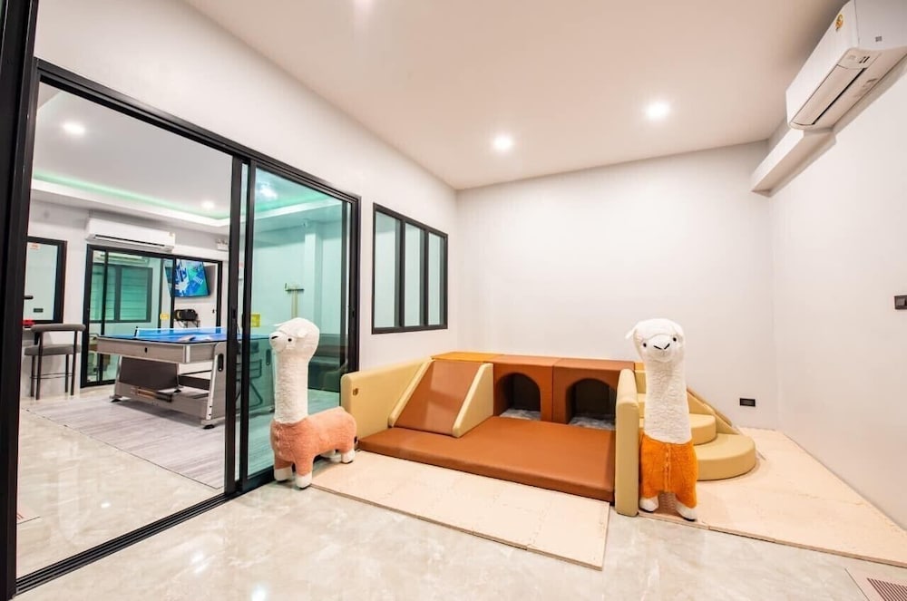 Level Flow pool villa Pattaya