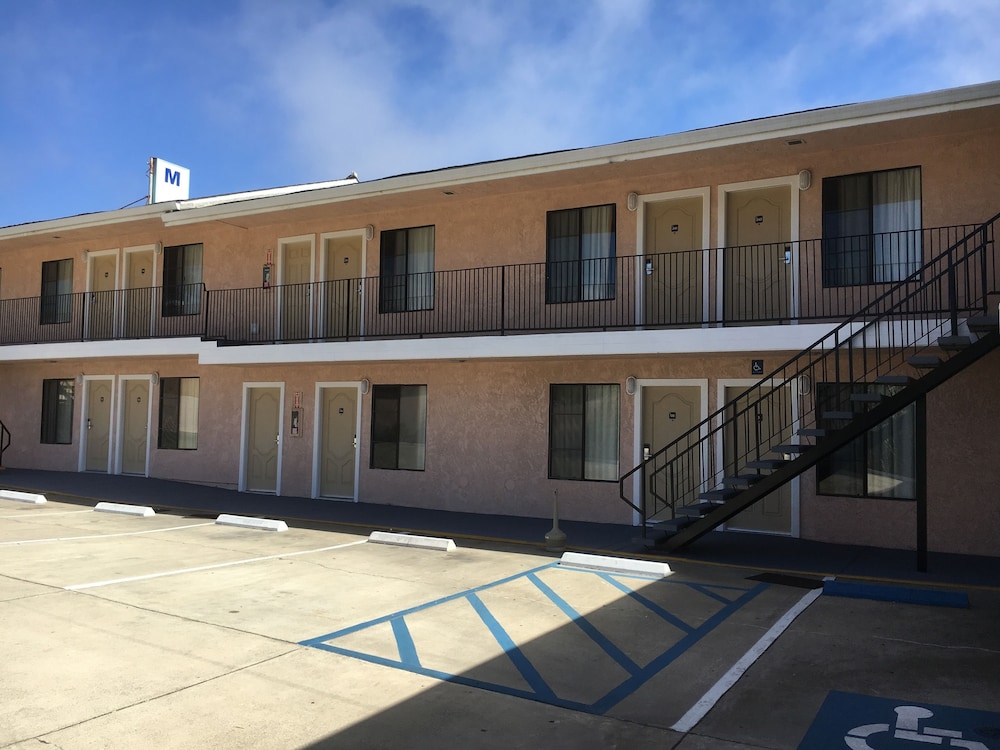 Seaview Inn
