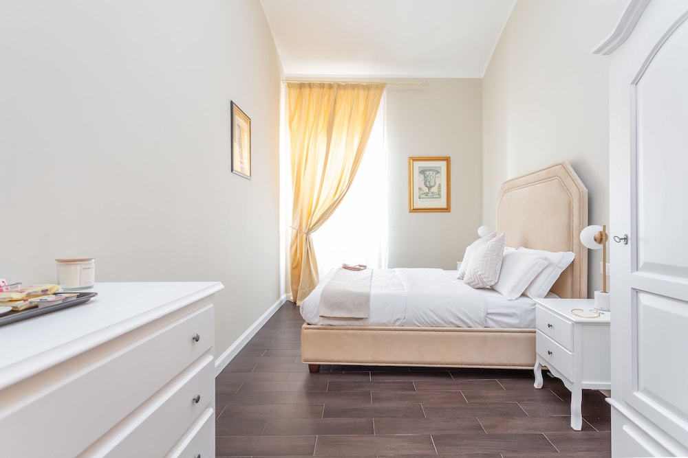 Daplace - La Mongolfiera Rooms in Navona