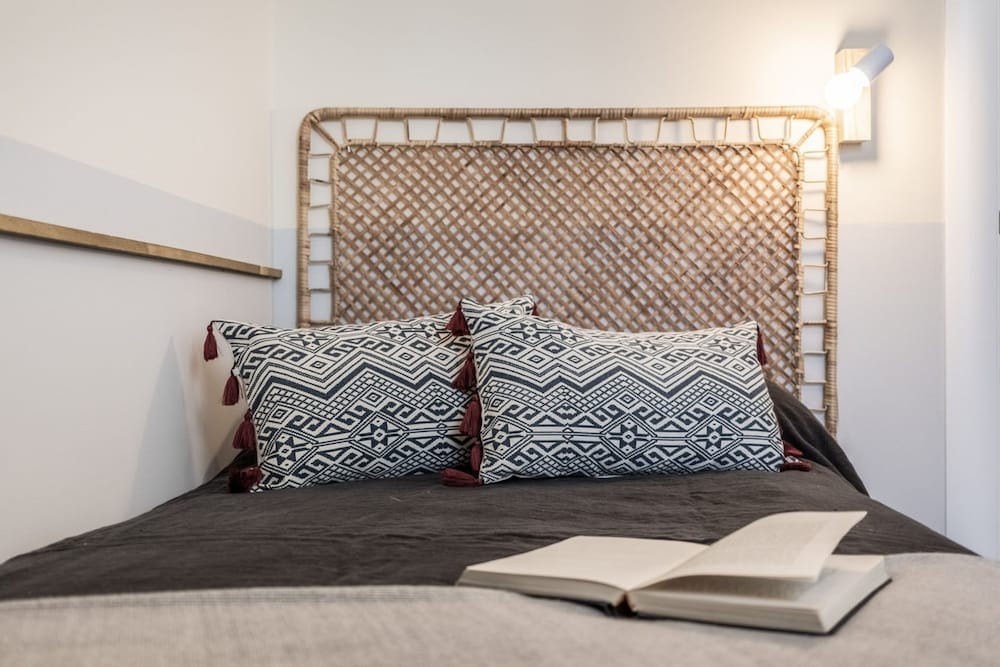 Casoria - 3 Bedrooms and Terrace in Trafalgar