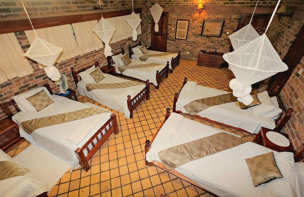 Antelope Park Safari Lodge