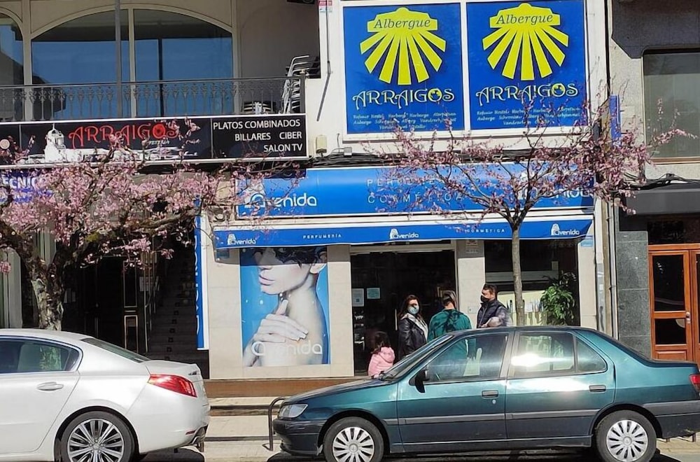 Albergue Arraigos - Hostel - Property Image 1