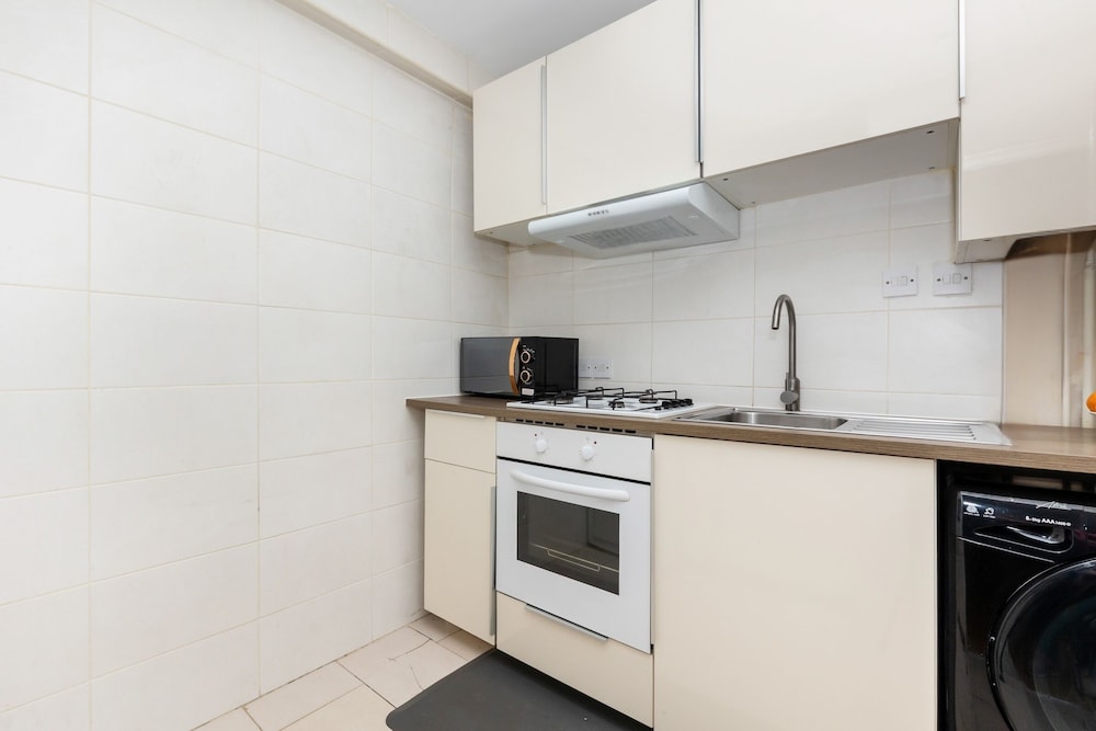 Prime 1BR near Regents Park & Zoo