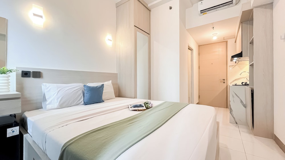 Homey And Restful Studio At Tokyo Riverside Pik 2 Apartment