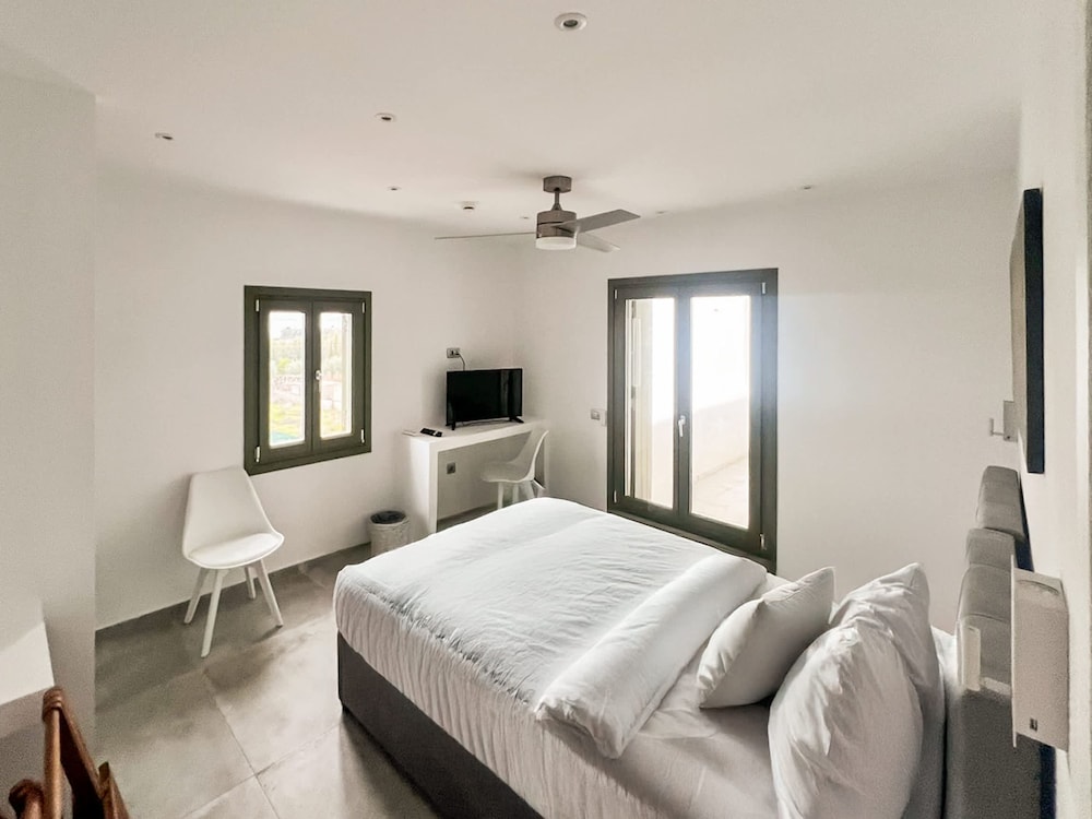 Ampelas Nostalgia Gem - Seaview Getaway in Paros