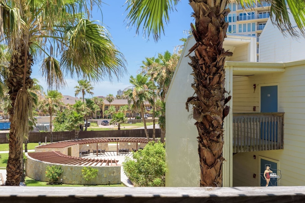 Bahia Mar Solare Resort Condos
