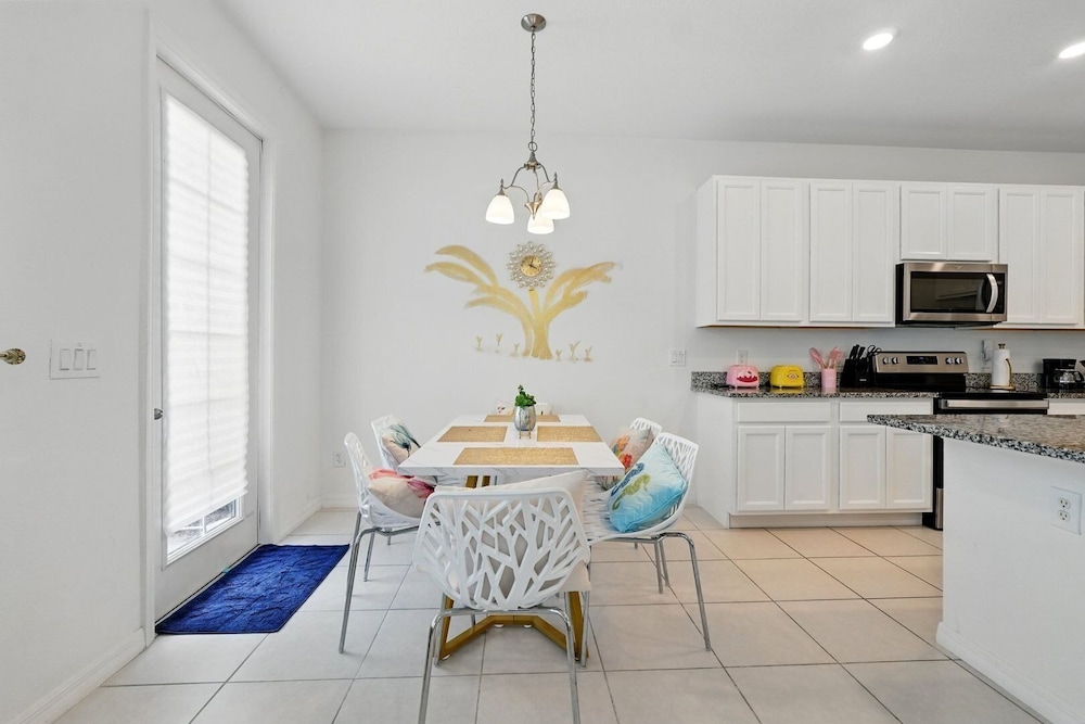 1421ds-the Enclaves At Festival 3 Bedroom Townhouse