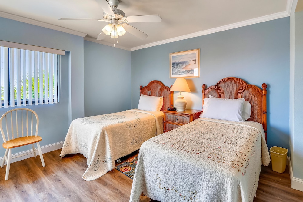Land's End 1-405 Gulf View - Premier