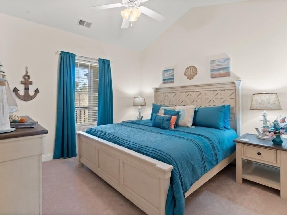 Magnolia Pointe Luster Leaf 4861-403 2 Bedroom Condo