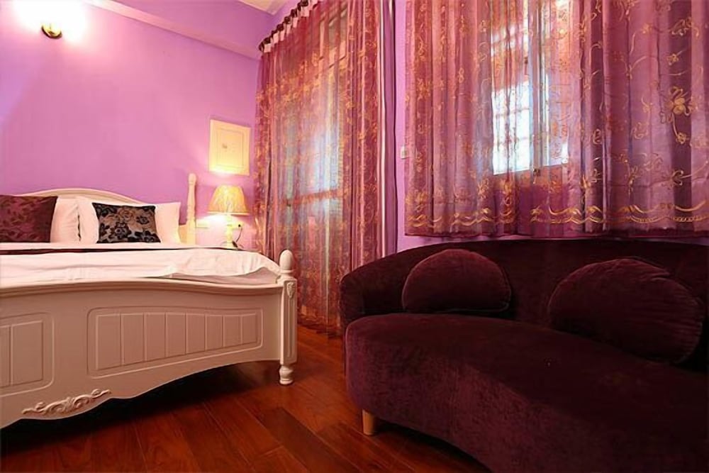 Love Family Hostel