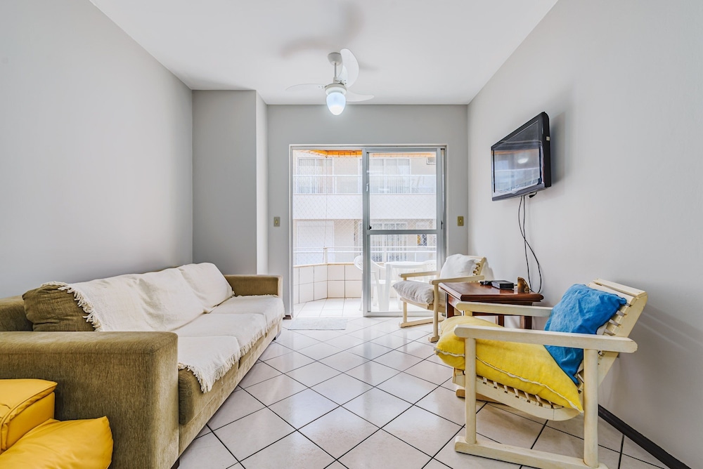 Apt w/ Balcony 250m Mariscal Beach Cra304