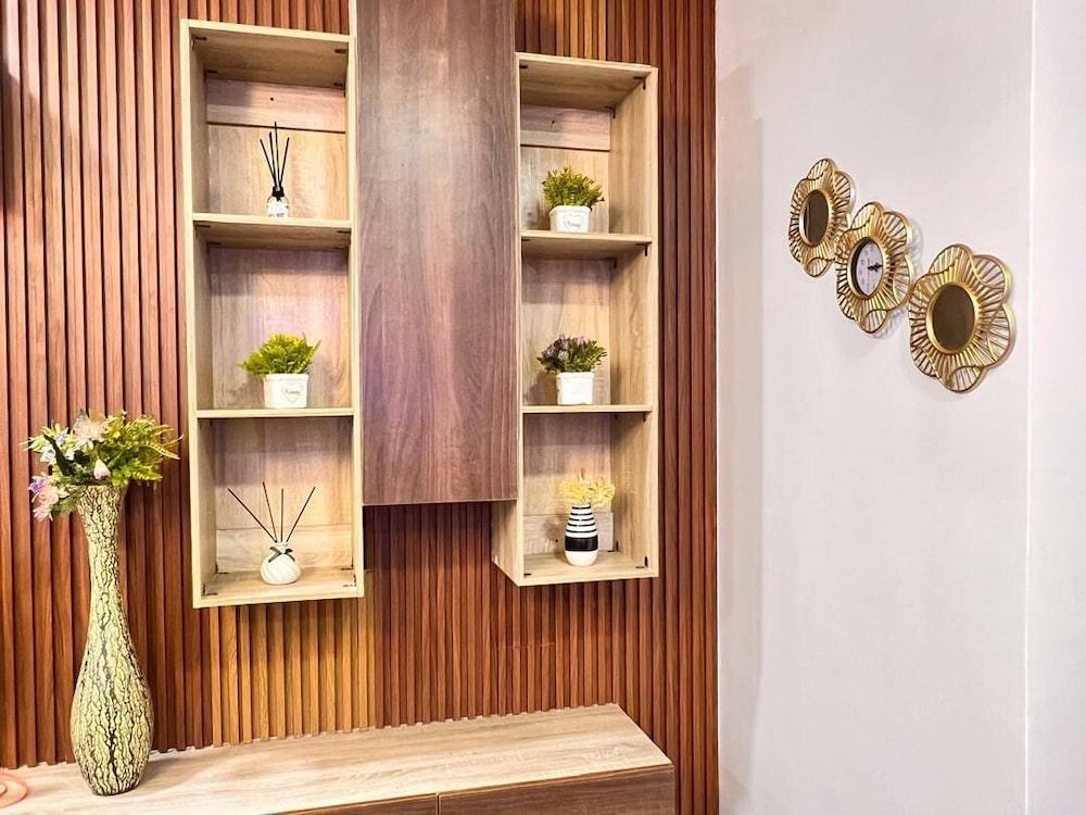 Service Apartment Hub