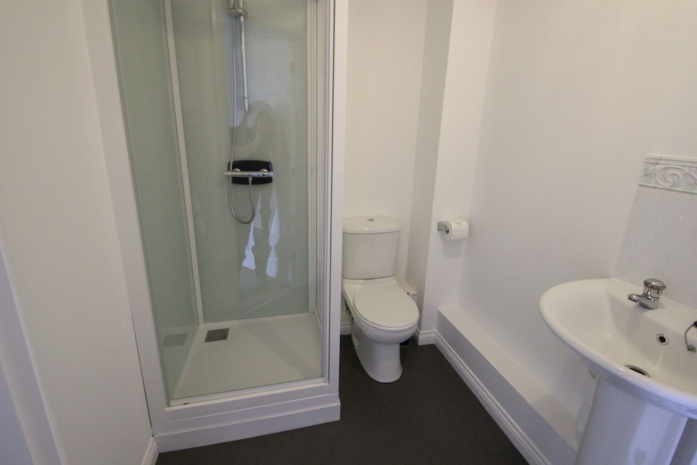 Clarendon Court view 4