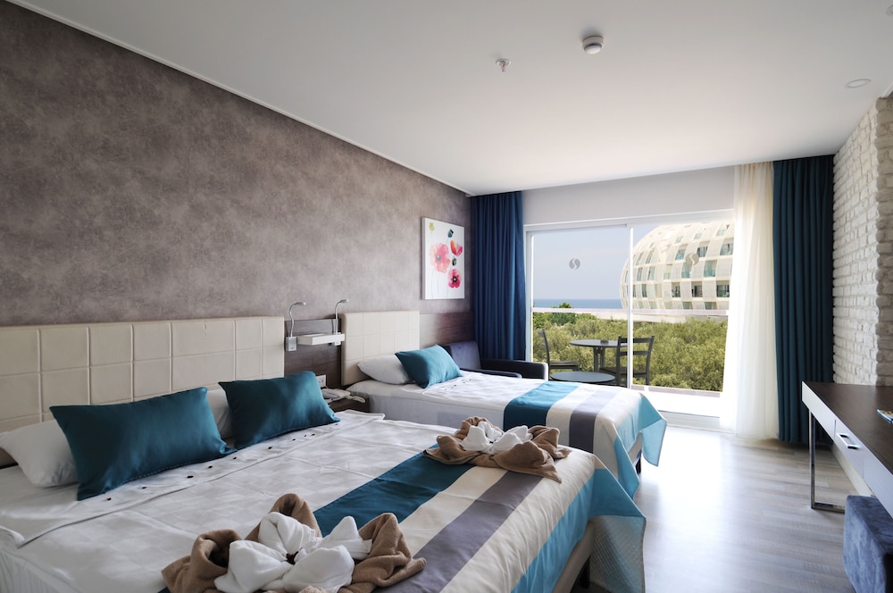 Gold Island Selected Hotel