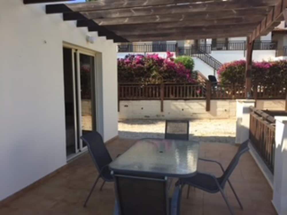 Stunning 3-bed Villa in Peyia