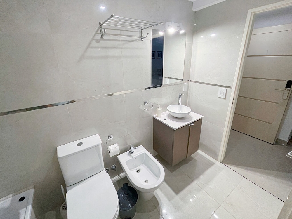 Ayres Suites Moreno