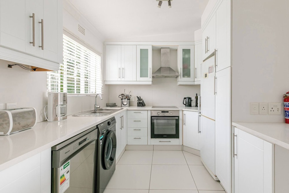 Cosy 2bed in Heart of Sandton
