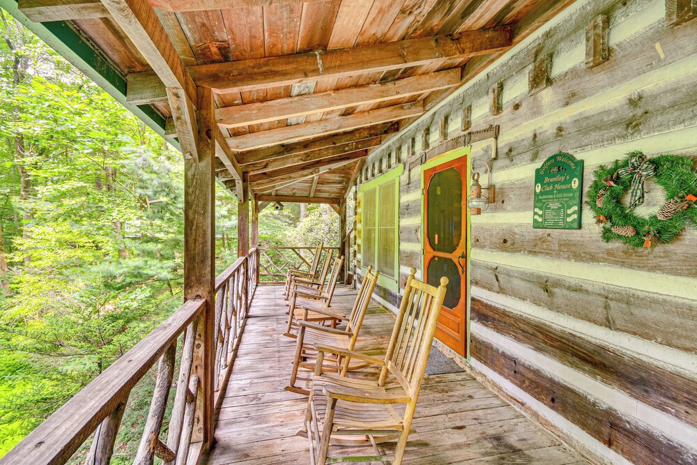 Peaceful Burnsville Cabin By South Toe River!