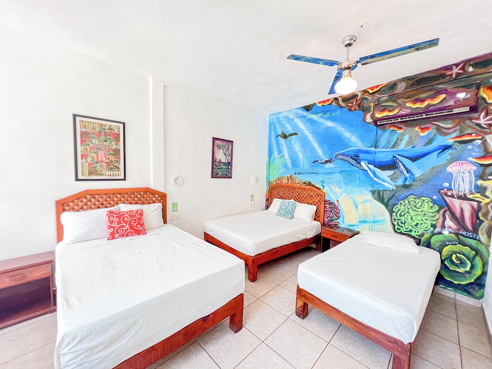 ITH Sayulita Amazing Surf Hostel