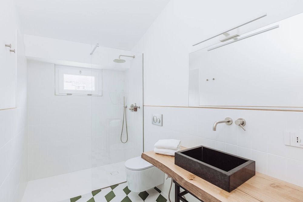 Elegant Suite With Balcony In Sorrento Center Near Oldtown