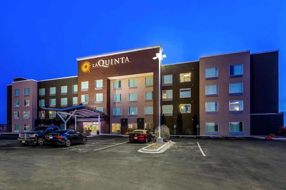 La Quinta Inn & Suites by Wyndham Odessa N. - Sienna Tower