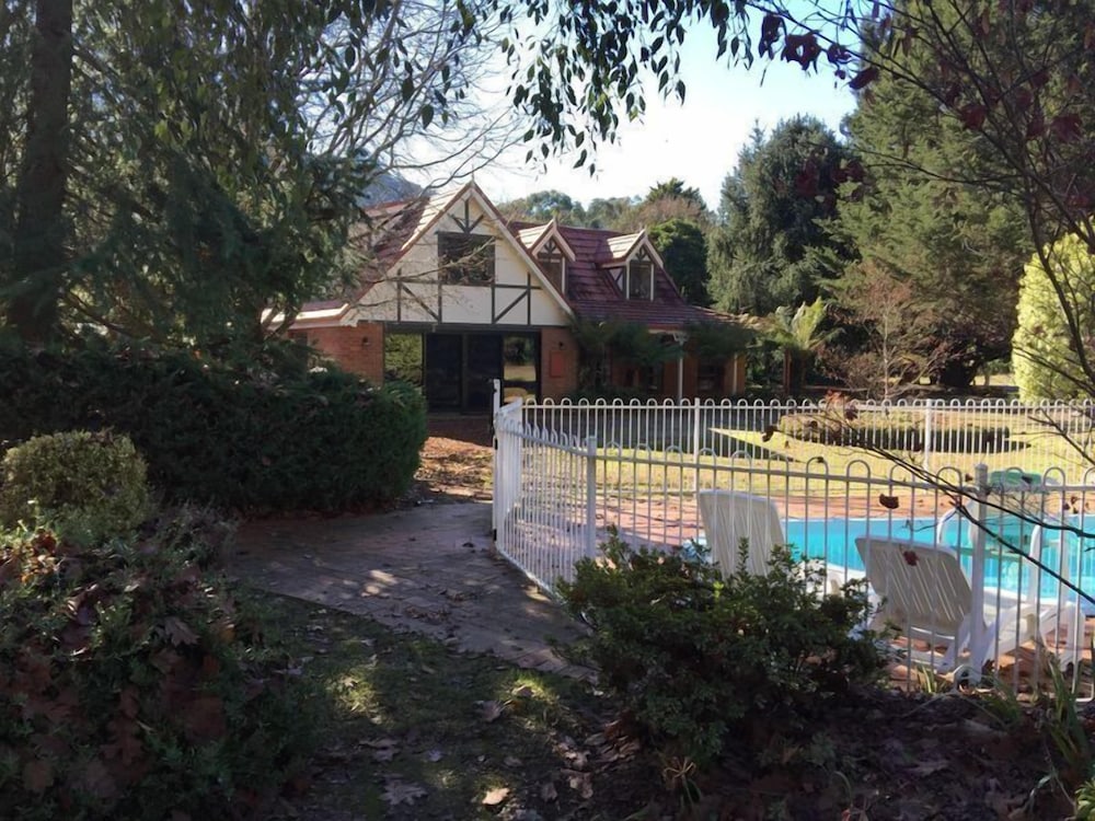 Tudor House - Large Family Home