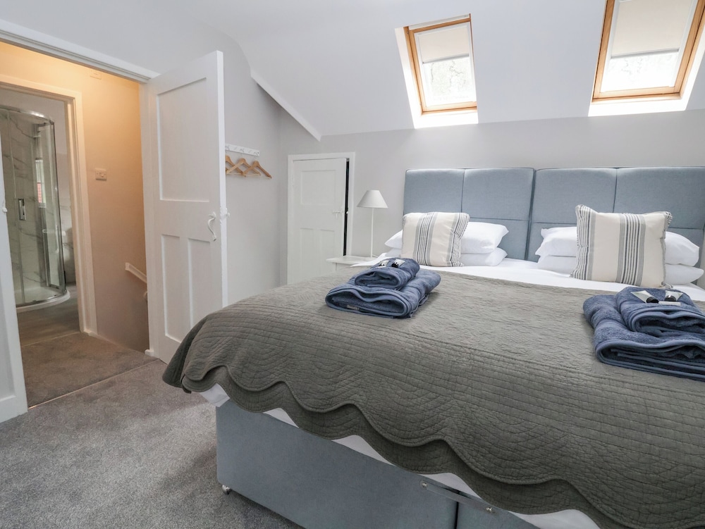 1 Golf Links Cottages