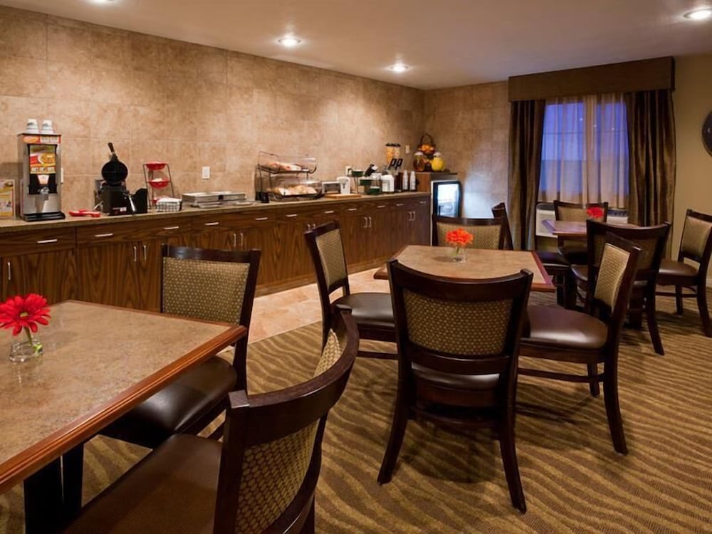 Grandstay Hotel And Suites Luverne