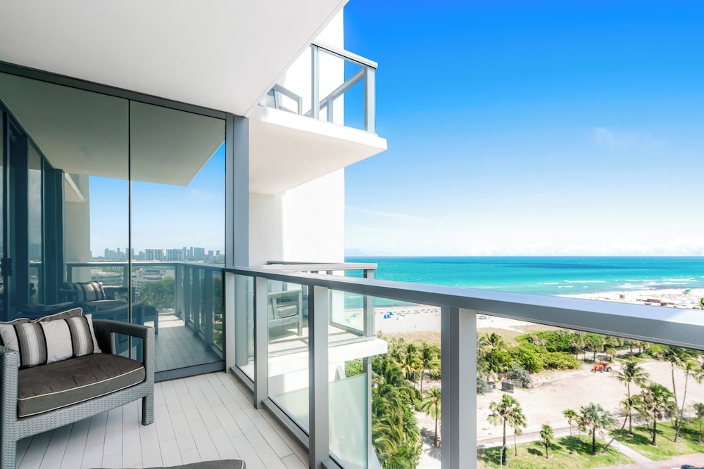 Luxury Vacation Rentals in South Beach by LRMB
