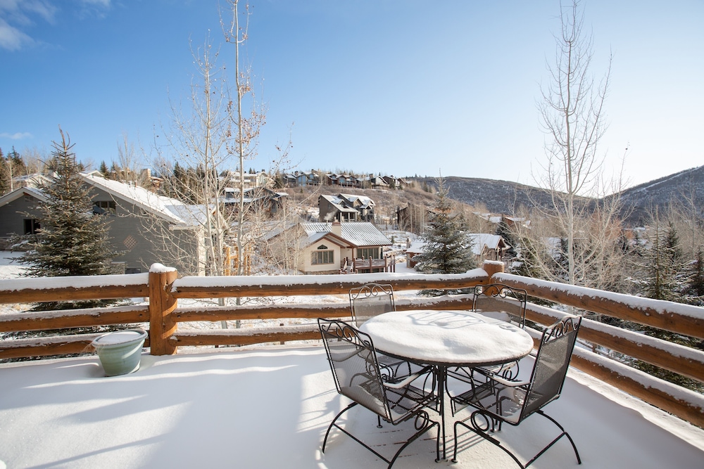 Solamere Drive Home at Deer Valley Resort - 6 Bedroom Home with Hot Tub #3220 6 Home