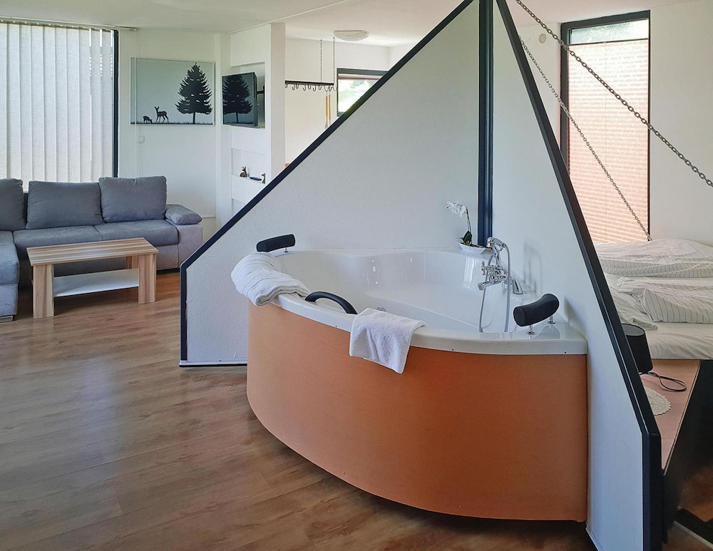 Loft in Gaal Near Ski Slope & Hiking Trails