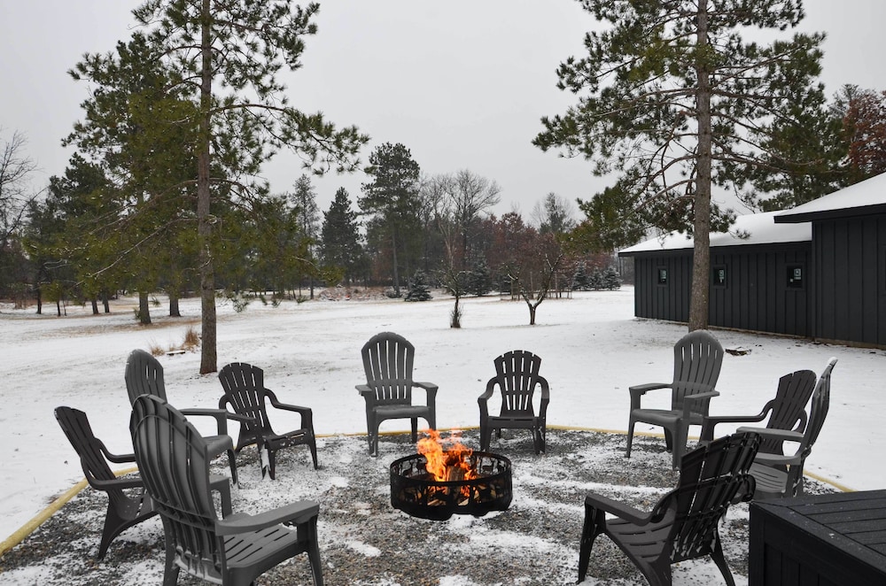10-acre Property w/ Fire Pit & Grill in Arkdale!