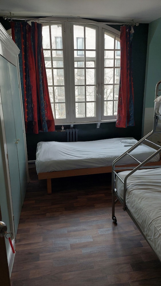 Hotel Strand Continental - Hostel